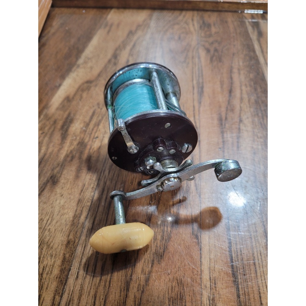 Vintage Penn Peerless No. 9 Level Wind Red Fishing Reel